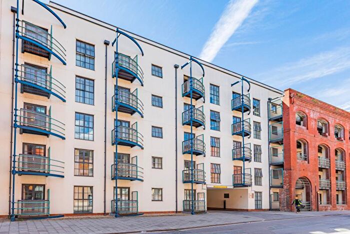 2 Bedroom Apartment To Rent In St. Thomas Street - City Centre, BS1