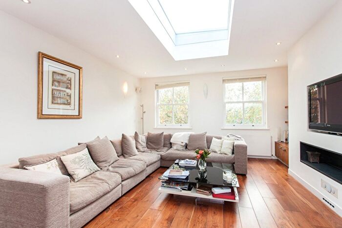 2 Bedroom Flat To Rent In Bolton Gardens, Earls Court, SW5