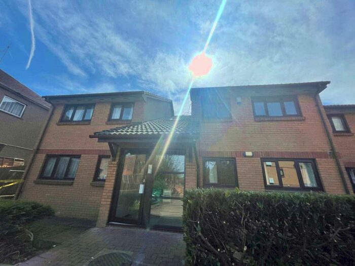2 Bedroom Flat To Rent In Belvedere Court, Laymarsh Close, DA17