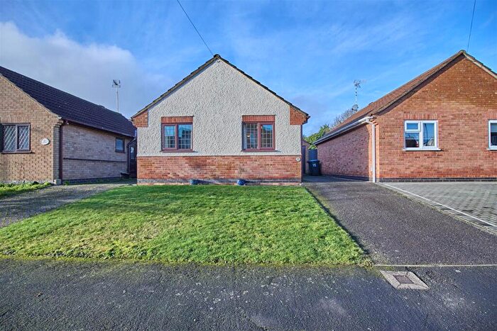 2 Bedroom Detached Bungalow For Sale In Woodbank, Burbage, LE10