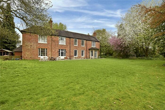 1 Bedroom Flat To Rent In The Parish Centre, Sutton Road, Cookham, Maidenhead, SL6