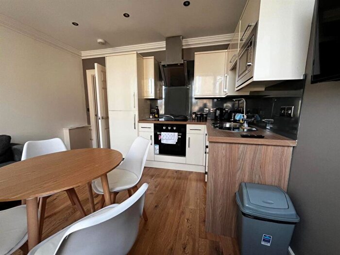 2 Bedroom Private Hall To Rent In St. Leonards Gate, Lancaster, LA1