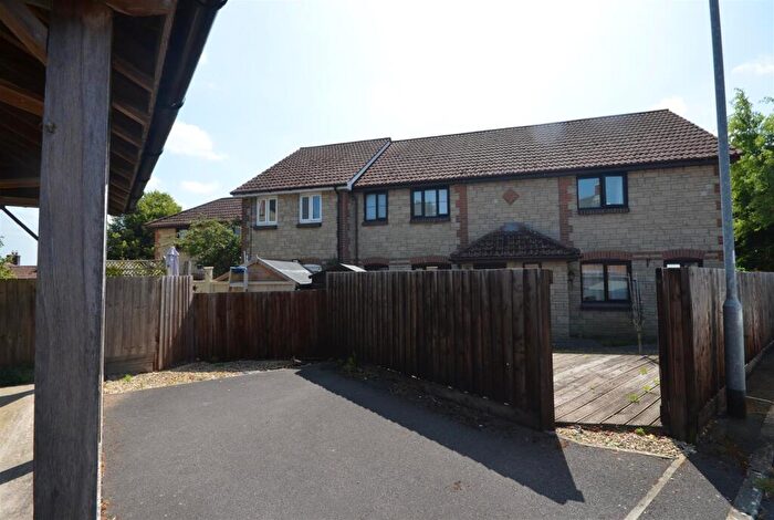 1 Bedroom Semi-Detached House For Sale In Townsend Green, Henstridge, Templecombe, BA8