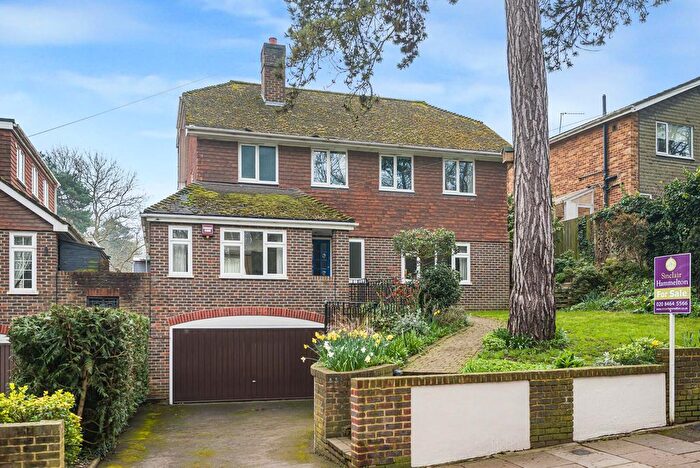4 Bedroom Detached House For Sale In Crab Hill, Beckenham, BR3