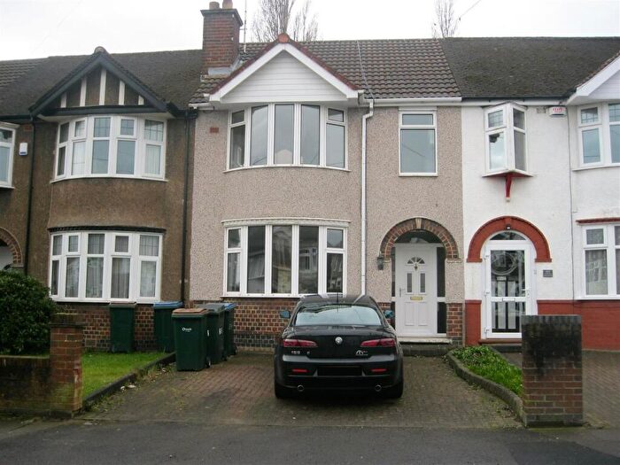 3 Bedroom Detached House To Rent In Westbury Road Coundon Coventry, CV5