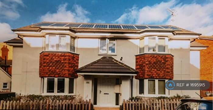 1 Bedroom Flat To Rent In Artillery Road, Guildford, GU1