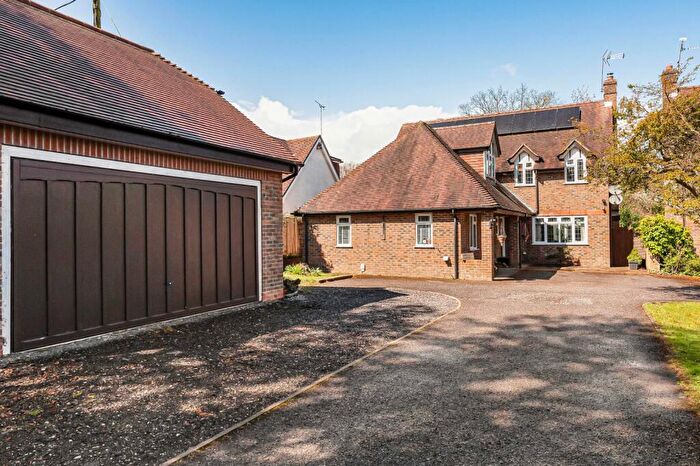 6 Bedroom Detached House For Sale In The Shrave, Four Marks, Alton, Hampshire, GU34