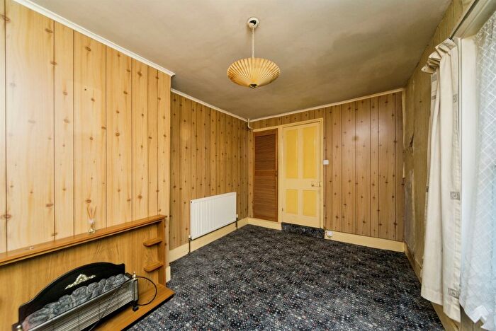 1 Bedroom Flat For Sale In Cornwall Road, Bexhill-On-Sea, TN39