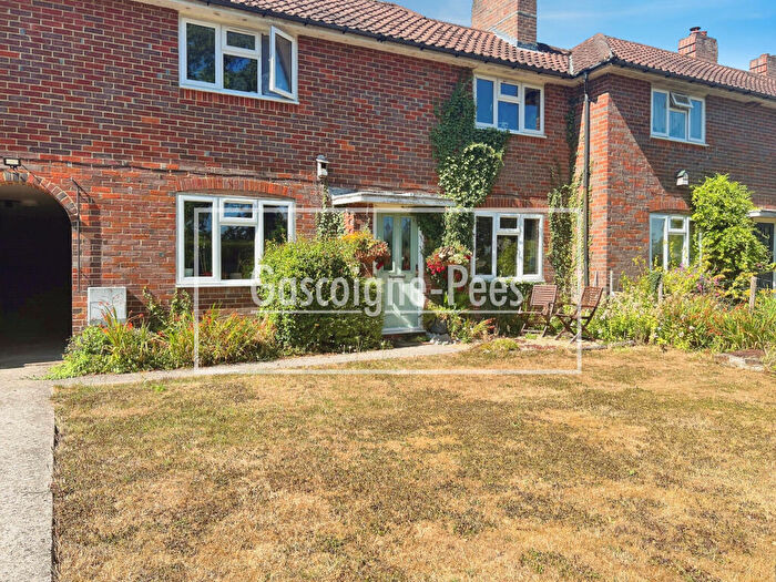 3 Bedroom Cottage To Rent In Holt Pound, GU10