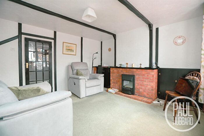 2 Bedroom Cottage For Sale In Florence Road, Pakefield, NR33