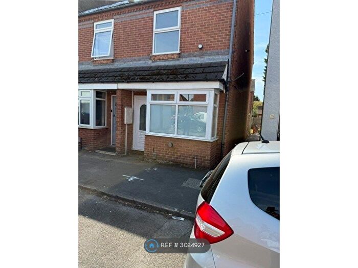 2 Bedroom Terraced House To Rent In Claude St, Nottingham, NG7