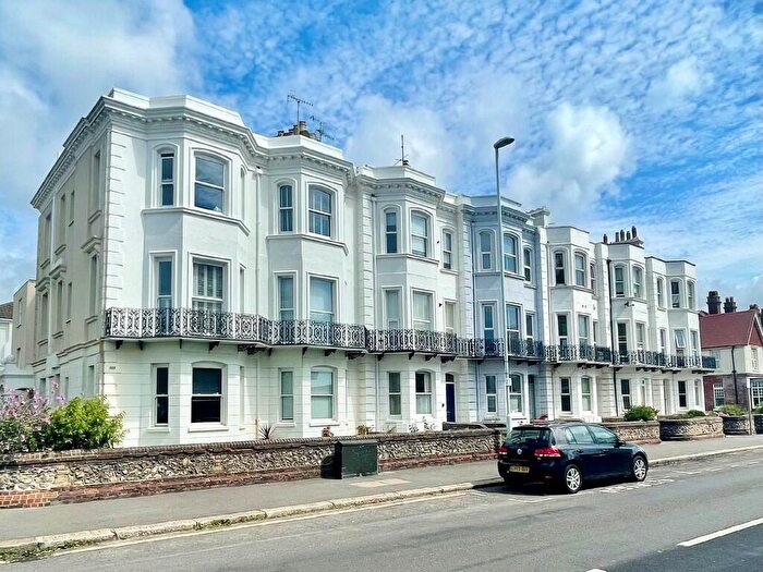 1 Bedroom Apartment For Sale In Brighton Road, BN11