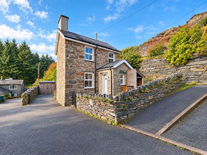 Detached House For Sale In Tanygrisiau, Blaenau Ffestiniog, LL41