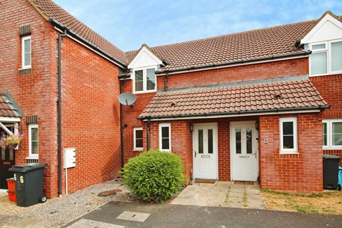 2 Bedroom Terraced House To Rent In Longcot Close, Stratton, SN3