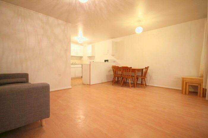 1 Bedroom Flat To Rent In Weedington Road, Kentish Town, NW5