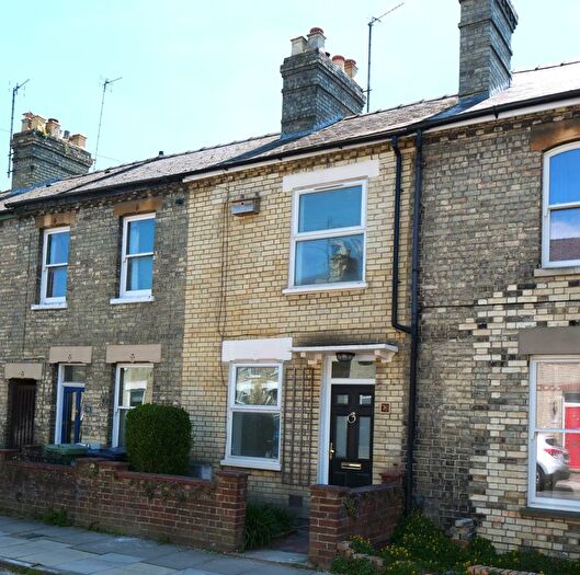 2 Bedroom Terraced House To Rent In Beche Road, Cambridge, CB5