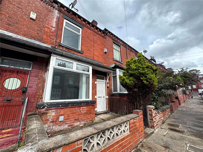 4 Bedroom Terraced House To Rent In Bellbrooke Place, Harehills, Leeds, LS9
