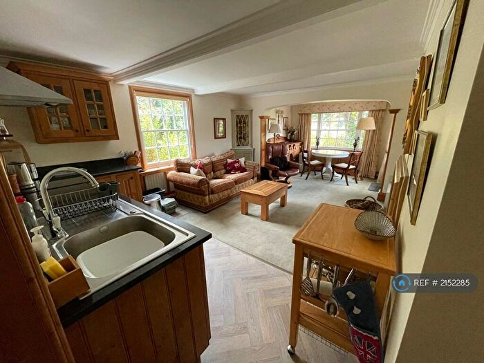 1 Bedroom Maisonette To Rent In The Street, Farnham, GU10