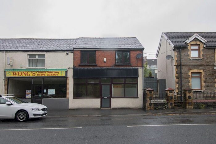 2 Bedroom Flat To Rent In A Station Buildings, Pontllanfraith, Blackwood, NP12