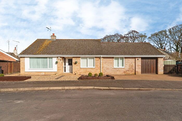 4 Bedroom Detached Bungalow For Sale In Crabbes Close, Feltwell, Thetford, IP26