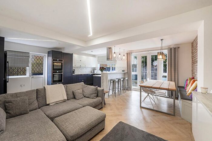 4 Bedroom Detached House For Sale In The Greenways, Paddock Wood, TN12