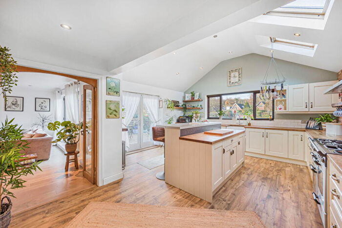 4 Bedroom Detached House For Sale In Marlow Bottom, Marlow, SL7