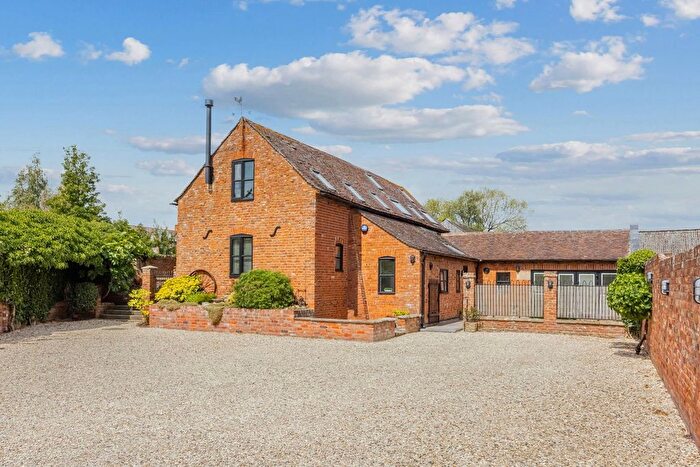 5 Bedroom Barn Conversion For Sale In Wainlode Lane, Norton, Gloucester, GL2
