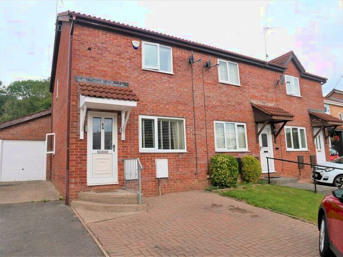 2 Bedroom End Of Terrace House To Rent In Tylcha Ganol, Tonyrefail, CF38