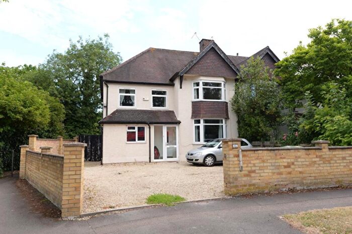 4 Bedroom Semi-Detached House To Rent In Banbury Road, Oxford, OX2