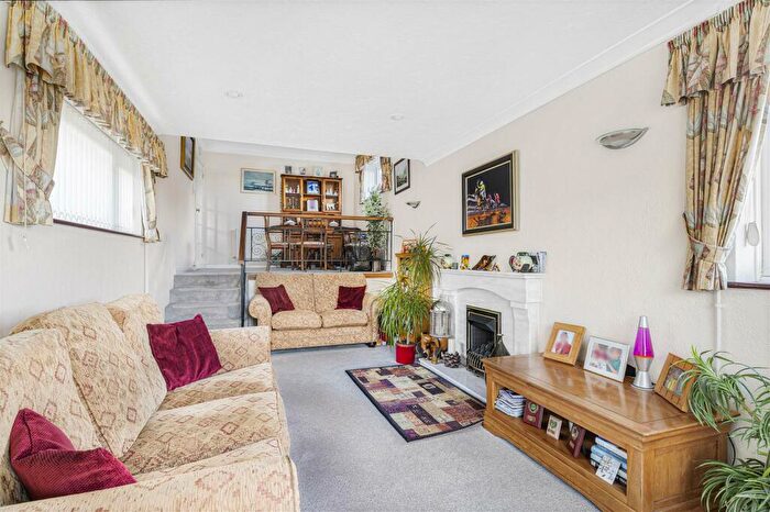 2 Bedroom Detached Bungalow For Sale In Kennedy Way, Newhaven, BN9