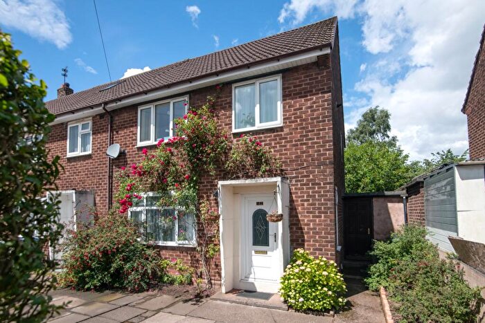 3 Bedroom Semi-Detached House For Sale In Isaac Walton Place, West Bromwich, B70