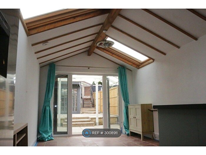 4 Bedroom Terraced House To Rent In Wellsway, Bath, BA2