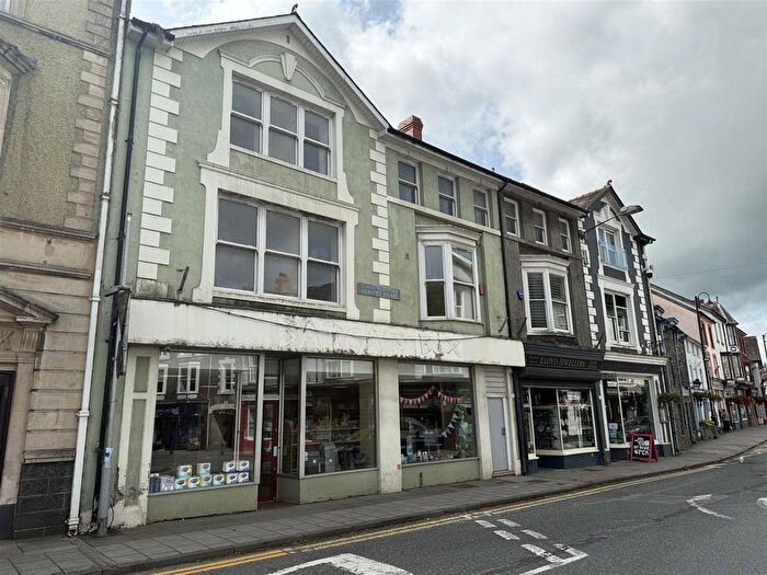 9 Bedroom Flat For Sale In Harford Square, Lampeter, SA48