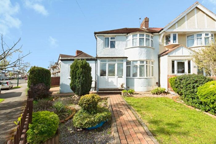 4 Bedroom End Of Terrace House For Sale In Marlow Drive, Cheam, SM3