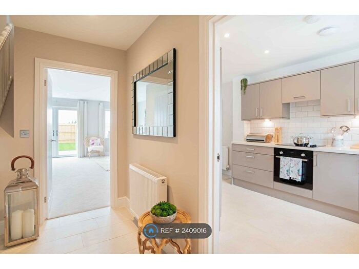 3 Bedroom Semi-Detached House To Rent In The Droveway, Deal, CT14