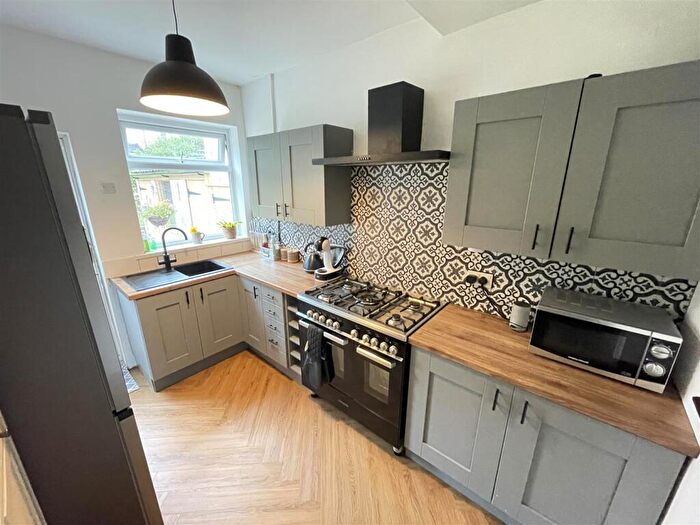 3 Bedroom Semi-Detached House For Sale In Withert Avenue, Bebington, Wirral, CH63