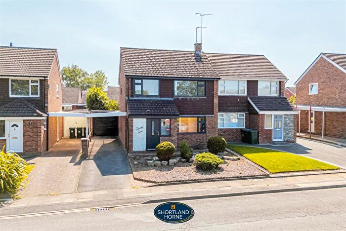 3 Bedroom Semi Detached House To Rent In Hexworthy Avenue, Styvechale Grange, Coventry, CV3