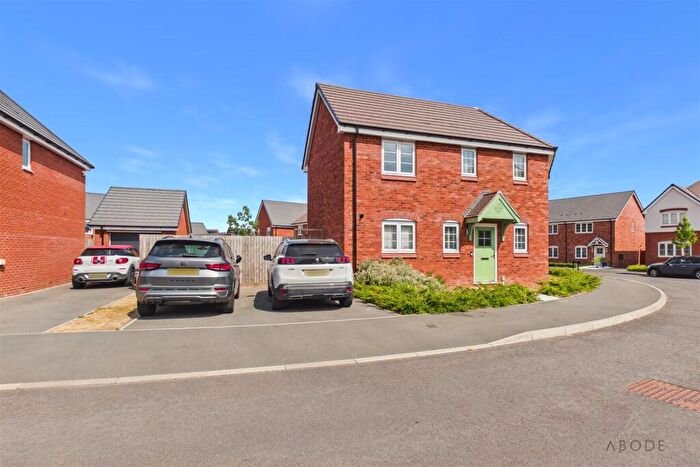 3 Bedroom Detached House For Sale In Sandyford Avenue, Tatenhill, Burton-On-Trent, DE13