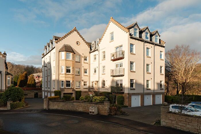 2 Bedroom Flat For Sale In / Mid Steil, Edinburgh, EH10