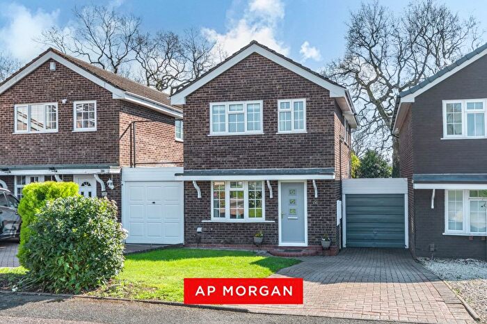 3 Bedroom Link Detached House To Rent In Austcliff Close, Crabbs Cross, Redditch, B97