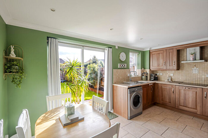 3 Bedroom Semi-Detached House For Sale In Northampton Grove, Langdon Hills, SS16