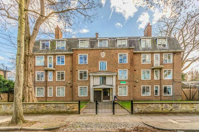 2 Bedroom Flat To Rent In Canonbury Park South, Canonbury, London, N1