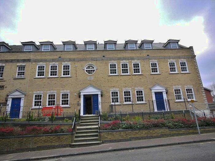 1 Bedroom Flat To Rent In Knight Court, Crown Street, Brentwood, CM14