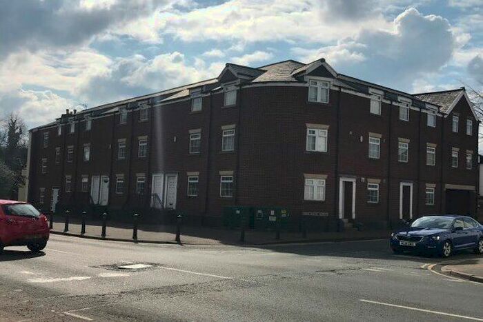 2 Bedroom Flat To Rent In Park Road North, Newton-Le-Willows, WA12