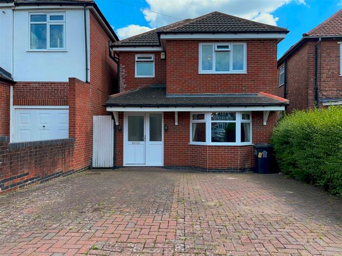 3 Bedroom Semi-Detached House To Rent In Pine Tree Avenue, Leicester, LE5