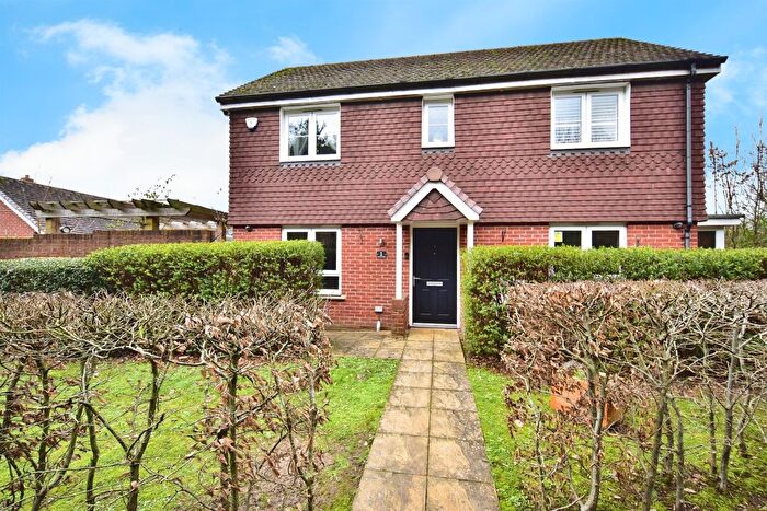 3 Bedroom Detached House For Sale In Batten Walk, Maidstone, ME17