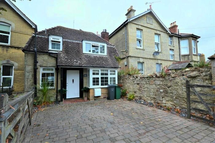 2 Bedroom Cottage To Rent In Prospect Road, Shanklin, PO37