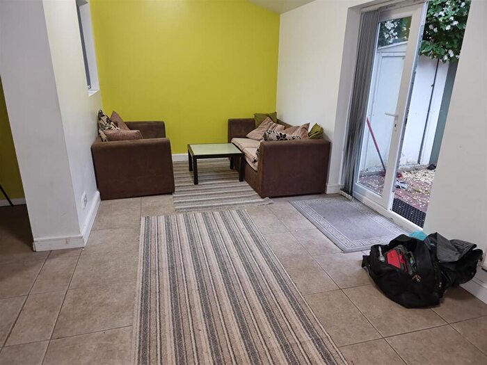 3 Bedroom Terraced House To Rent In Cadleigh Gardens, Harborne, Birmingham, B17