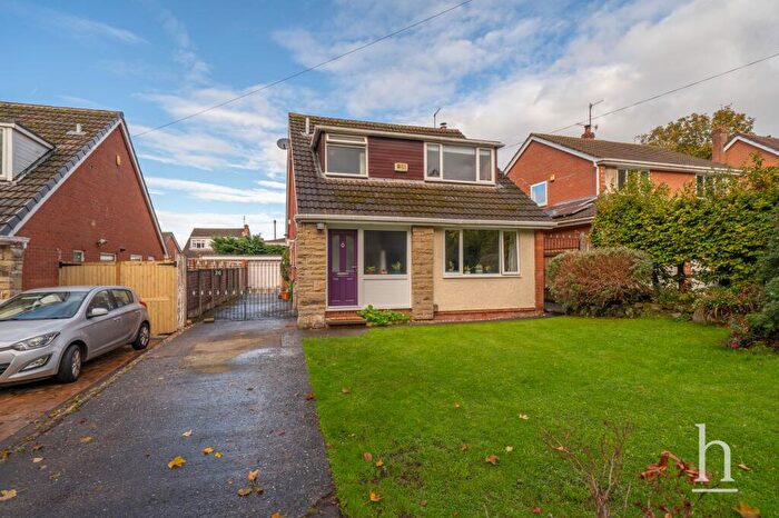 3 Bedroom Detached House For Sale In Noctorum Dell, Prenton, CH43