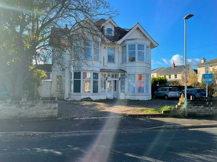 1 Bedroom Flat To Rent In Libertus Road Cheltenham, GL51